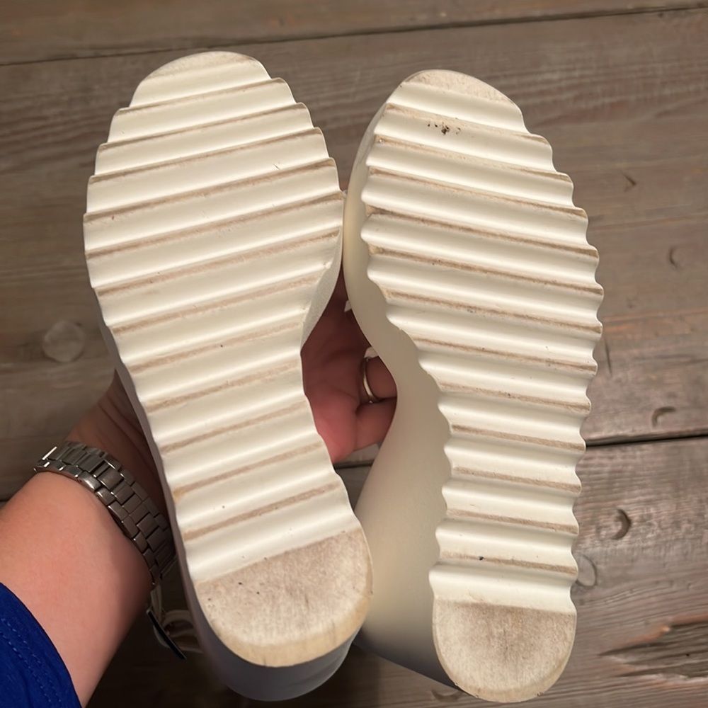 Steve Madden Scarlet Platform Foam Treaded White Wedge Sandal - 6 - Picture 6 of 12